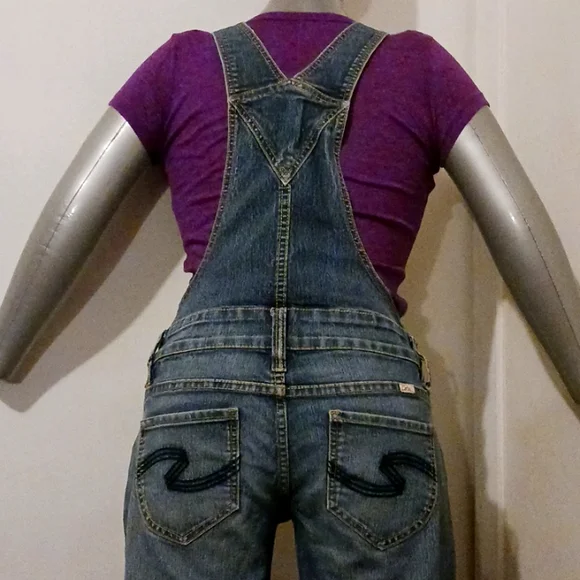 size 9 Overalls - Picture 7 of 10